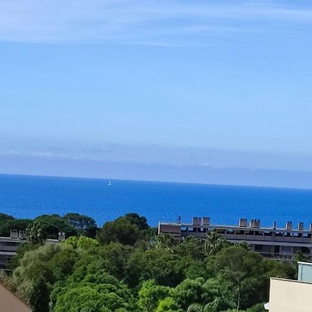Superbe Appartement Avec Balcon Vue Mer ! Каркеран Экстерьер фото
